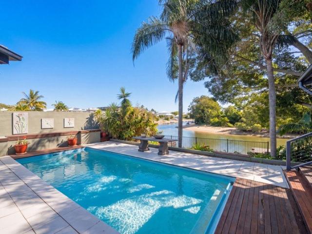 Rare 943sqm* block with dual living and development potential