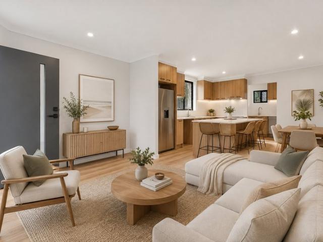 RARE 972m2 DEVELOPMENT OPPORTUNITY IN THE HEART OF WOODRIDGE!