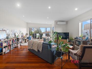 Rarely found Three bed apartment