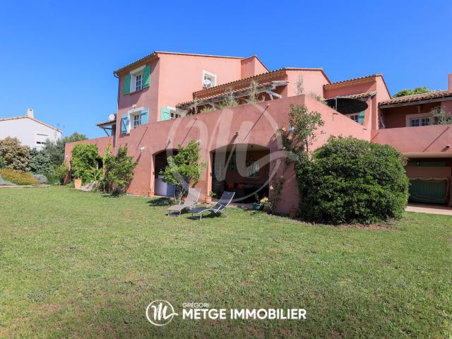 Rareté: Maison + Garage Xxl 221 m2 Multiples Possibilités 251m² Ceyras