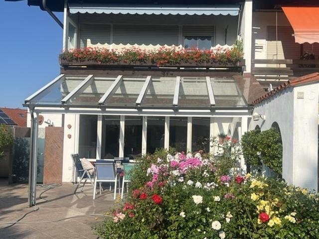 Rarität! Außergewöhnliches Reiheneckhaus in ruhiger, sonniger Lage am Olympiaring!