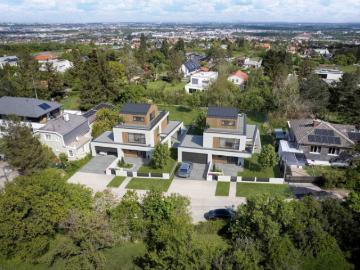 Villa for sale in 2345