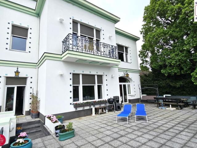 Rarität am immobilienmarkt – jugendstil in perfektion auf 1759 m² eigengrund
