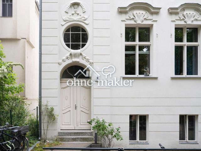 Rarität! Barrierefreie Gartenwohnung in Neobarock Villa!
