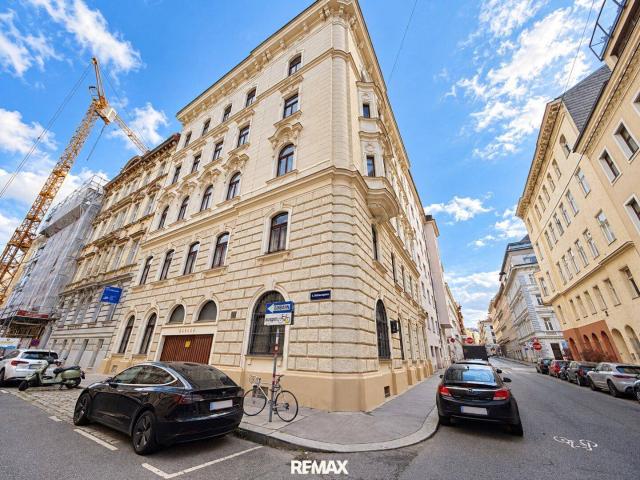 Rarität in 1040 Wien Altbau mit Doppelgarage!