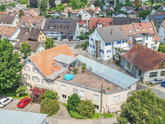 Rarität Traumwohnung mit grosser Dachterrasse