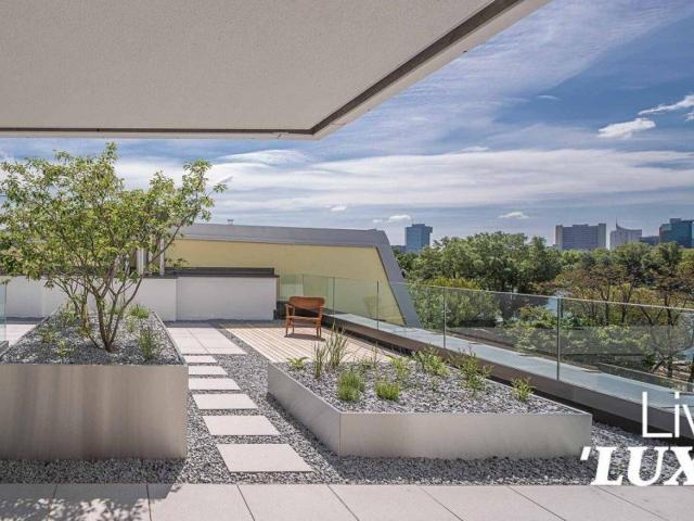 Rarität 4 Zimmerwohnung mit großer Terrasse und Wasserblick direkt an der Alten Donau