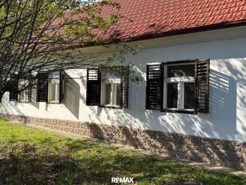 Rarität'VIERKANTER' direkt neben dem Golfplatz Burgauberg Neudauberg