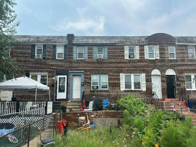 Raritan St