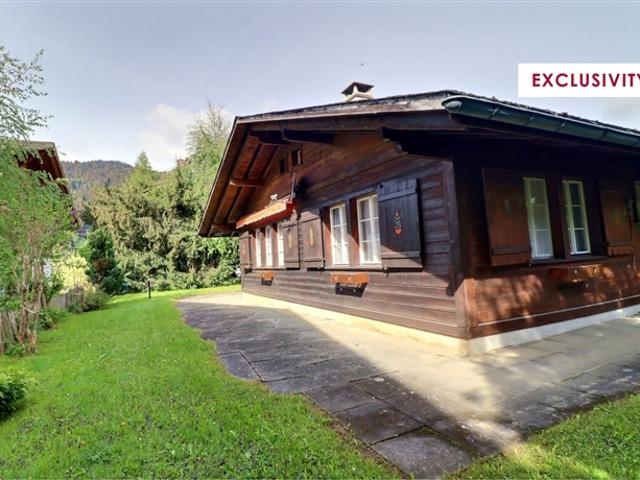 Rarity Gebäudegrundstück mit Chalet zur Renovierung