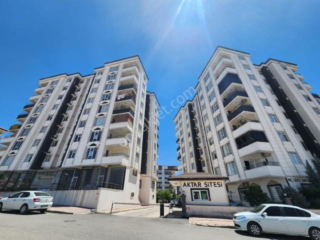 Rastgeldi Gayrimenkul'den Kiralık Site İçerisinde 3+1 Kiralık Daire
