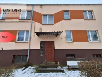 2 pokojowe mieszkanie do remontu z piwnicą i pomieszczeniami gospodarczymi