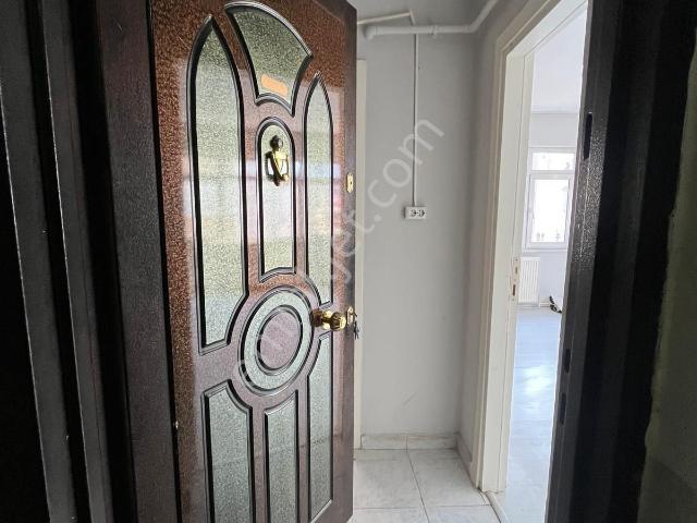 Rasathane Mahallesinde İci Temiz Kiralık Daire