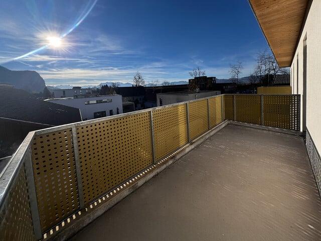 Rasch bezugsfertig: 4 Zi Dachgeschosswohnung mit großzügigem Balkon PROVISIONSFREI