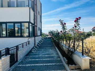 Rasim Ergene Cad. Paraleli 1+1 Satılık İskanlı Daire