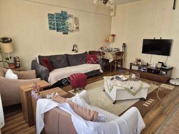 Rasimpaşa'da Tüm Ulaşım Seçeneklerine Yakın Açık Mutfaklı 2+1