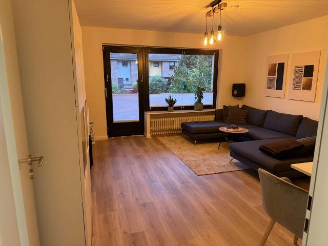 Ratzeburg, geräumige, helle 3 Zi. Whg mit 1 großen Balkon, EG