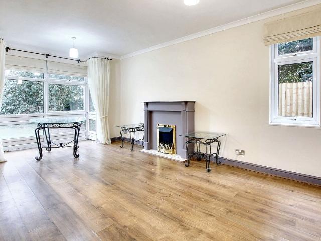 Ratcliffe Court, Leicester LE2, 2 bed flat to rent, £900 pcm | PrimeLocation
