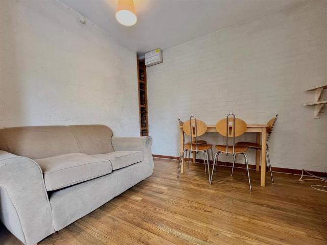 Ratcliffe Close, Uxbridge, UB8 2DE