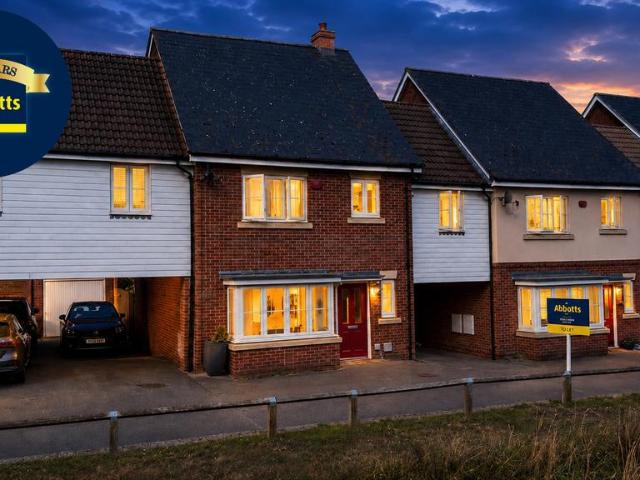 Ratcliffe Gate, Chelmsford, CM1 4 bed link detached house to rent £2,700 pcm £623 pw