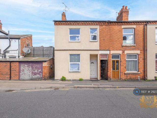 Ratcliffe Road, Loughborough, LE11 1 bed in a house share to rent £525 pcm £121 pw