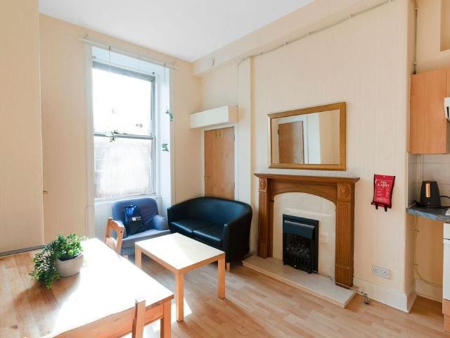 Ratcliffe Terrace, Edinburgh EH9, 2 bed flat to rent, £1,375 pcm | PrimeLocation