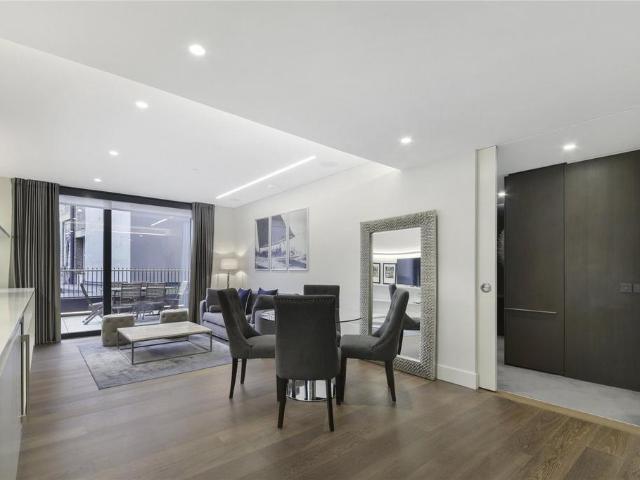 Rathbone Place, Fitzrovia, W1T 1 bed apartment to rent £5,416 pcm £1,250 pw