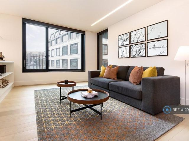 Rathbone Place, London, W1T 1 bed flat to rent £5,420 pcm £1,251 pw