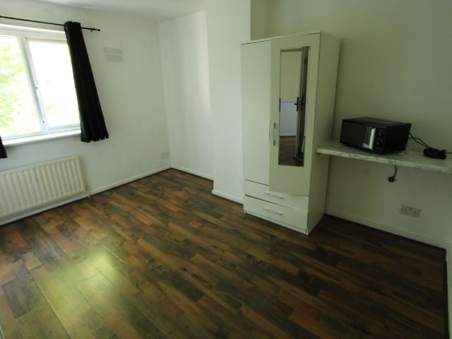 Rathmell Drive, London SW4, 4 bed terraced house to rent, £3,500 pcm | PrimeLocation