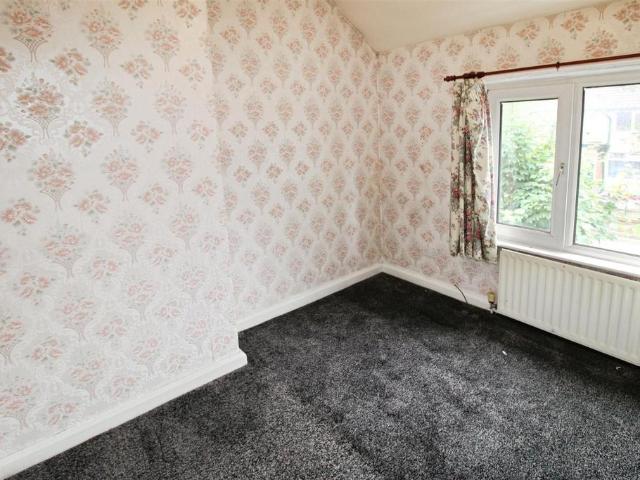 Rathmell Street, Bradford BD5 2 bed terraced house to rent £695 pcm £160 pw