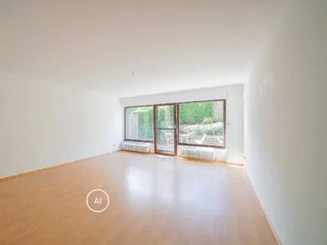 Ratingen Süd: Ruhige 2 Zimmer Terrassenwohnung im Souterrain eines Zweifamilienhauses