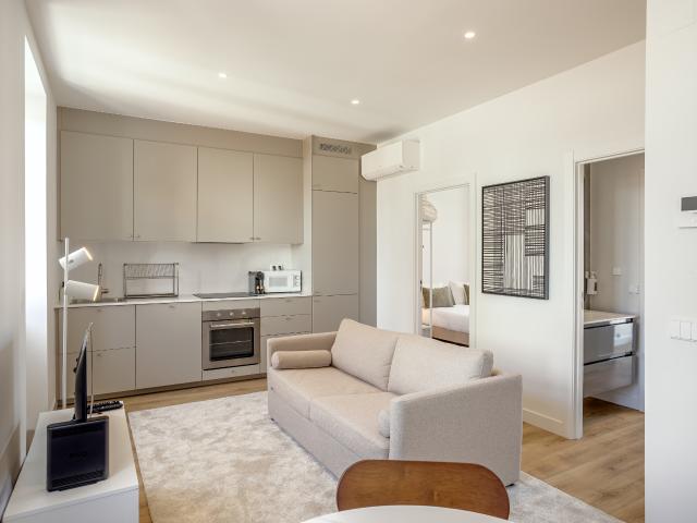 RATO MODERN by Homing