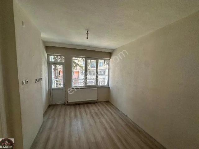 Rauf Denktaş Mah. 2.kat 4+1 169 M² Kiralık Daire