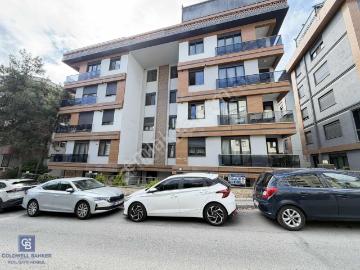 Rauf Paşa Sokak 5 Yıllık Binada Balkonlu Giriş Katta Kiralık 2+1