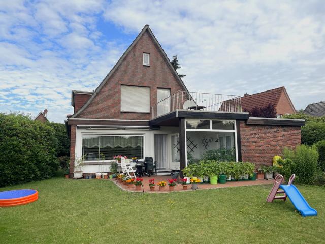 Raum für Visionen: Klassisches Wohnhaus mit Entwicklungspotenzial!