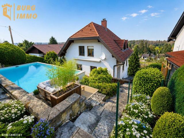 Raum für Familie, Sommer und Lebensqualität – Haus mit Pool und Terrassen