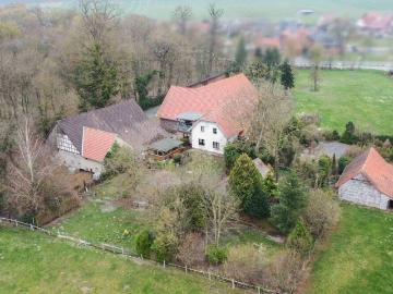 Ihr neues Zuhause: Vielseitiger Resthof mit großem Grundstück in Stemwede Haldem