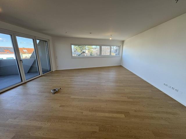 Raum zum Leben, Platz zum Durchatmen moderne 3 Zimmer Wohnung mit Balkon