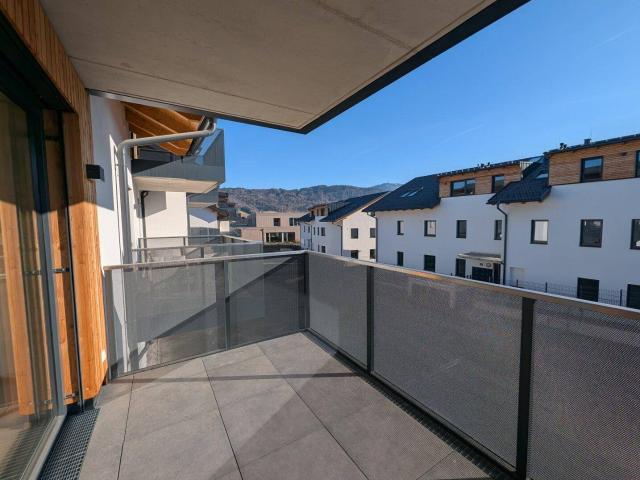 RAUM ZUR ENTFALTUNG: Großzügige 4 Zimmer Erstbezugs Wohnung mit Home Office Potenzial im Ortszentrum Hallwang!