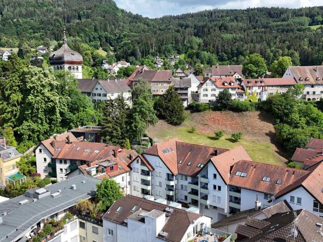 Raumwunder mit Weitblick: Großzügige 140 m² Dachgeschosswohnung mit Galerie am Turm in Bregenz