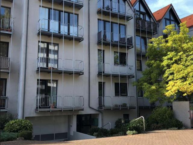 Raumwunder DG Wohnung mit zwei Zimmern, Balkon und Küche in Frechen