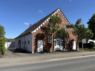 Raumwunder Historisches Bauernhaus mit bis zu 3 Wohneinheiten,Wärmepumpe,Garage und überdachtem Pool
