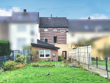 Raumwunder in Odenkirchen: Vielseitiges Familiendomizil mit großem Garten und viel Potenzial