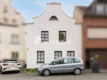 Raumwunder in Düsseldorf Hamm: Gepflegtes EFH mit idyllischem Garten und vielseitigem Nebenhaus