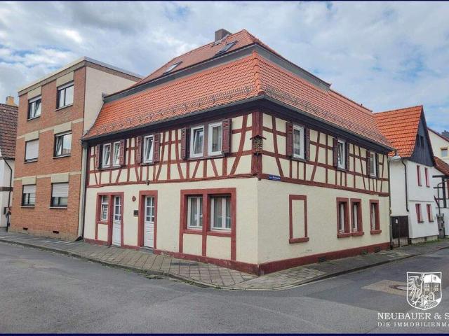 Raumwunder saniert, charmant, historisches Fachwerkhaus