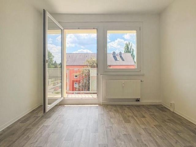 Raus aus dem Trubel: Helle Wohnung im grünen Wohnumfeld!