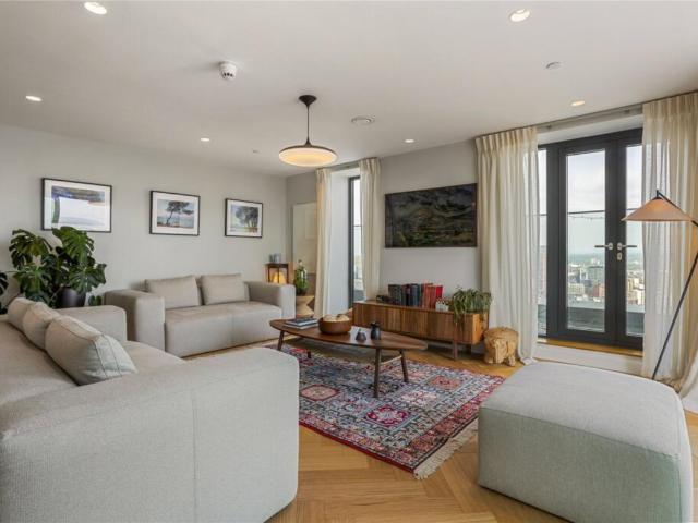 Raven Row, London E1, 2 bed flat to rent, £3,200 pcm | PrimeLocation