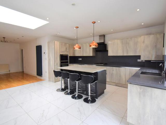 Ravenswood Crescent, Harrow HA2 4 bed semi detached house to rent £2,750 pcm £635 pw