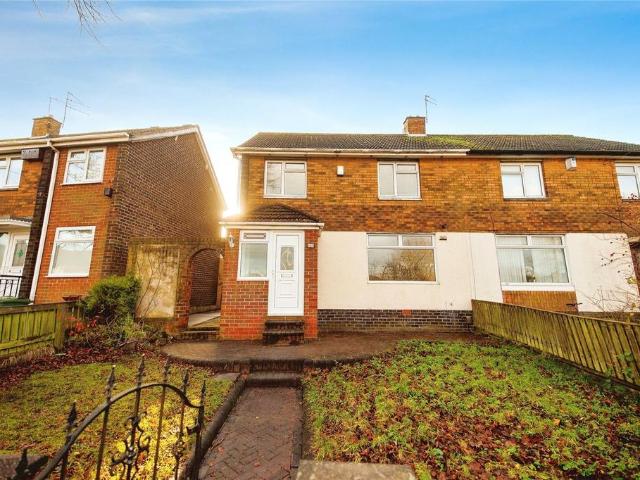 Ravenswood Road, Tyne and Wear SR5 3 bed semi detached house to rent £850 pcm £196 pw