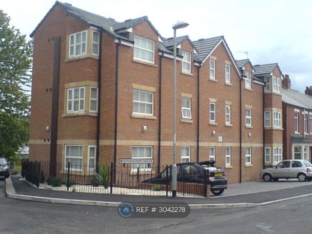 Ravensworth Terrace, Gateshead NE11, 2 bed flat to rent, £700 pcm | PrimeLocation